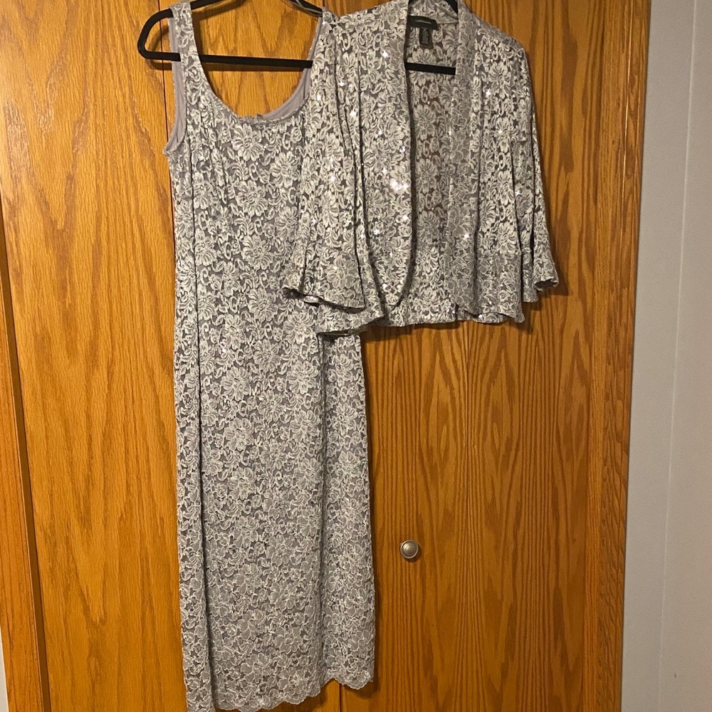 R&M Richards Silver Lace Formal Dress w/Jacket
